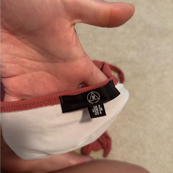 Halter one piece swimsuit - Picture 5 of 5